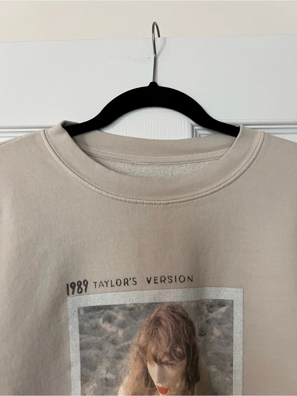 Taylor Swift 1989 Cream Sweatshirt